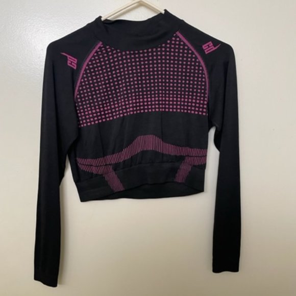 Never Worn Criminal Damage Cyber Streetwear Crop Top - Picture 1 of 4